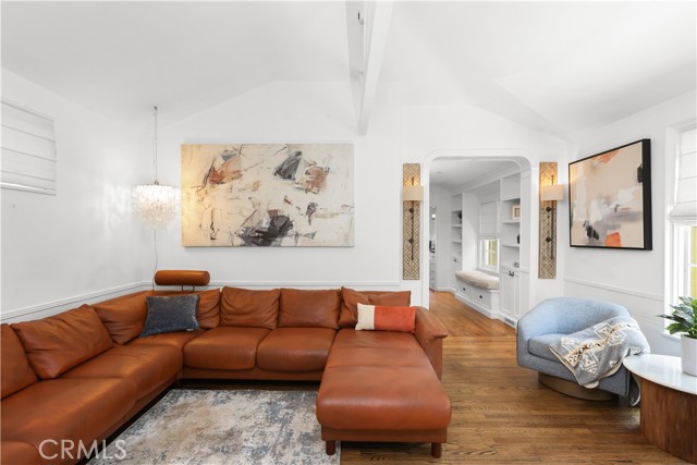 1029 Glenneyre Street, Laguna Beach CA: https://media.crmls.org/medias/77b2b789-2662-47e4-827e-83c363376658.jpg