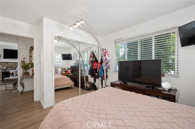 Detail Gallery Image 14 of 58 For 1600 Crescent Heights St, Signal Hill,  CA 90755 - 4 Beds | 2/1 Baths