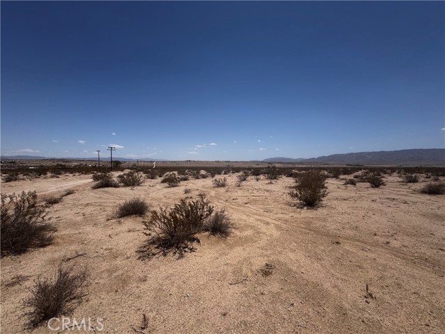 68203 Old Chisholm Trail, 29 Palms CA: https://media.crmls.org/medias/77b2df99-884c-4021-86fb-db09e031bd15.jpg