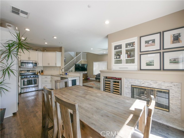 Detail Gallery Image 10 of 34 For 1064 Moreno Way, Placentia,  CA 92870 - 3 Beds | 2/1 Baths