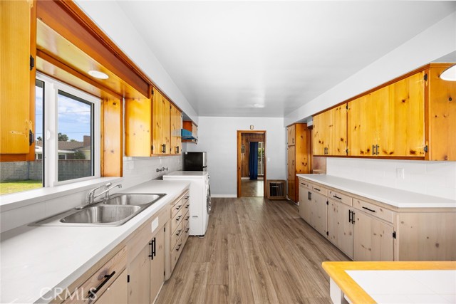 Image 36 of 70 For 6117 Loma Avenue