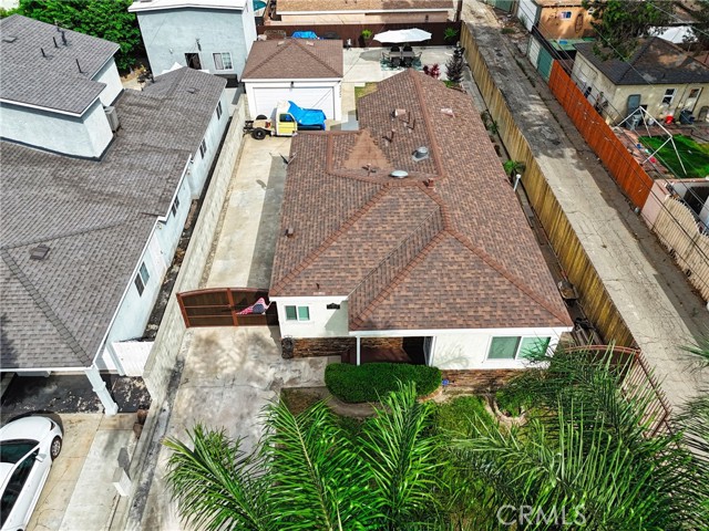 10612 Mcnerney Avenue, South Gate CA: https://media.crmls.org/medias/77b3f61d-80c3-47f5-9dad-28bebe9997b2.jpg