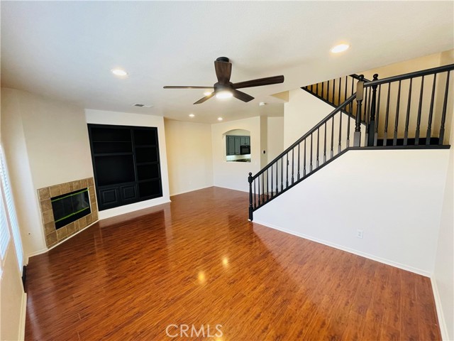 649 Sumner Way, Oceanside CA: https://media.crmls.org/medias/77b43f18-77ad-4f20-812a-2224c6d6b5d8.jpg