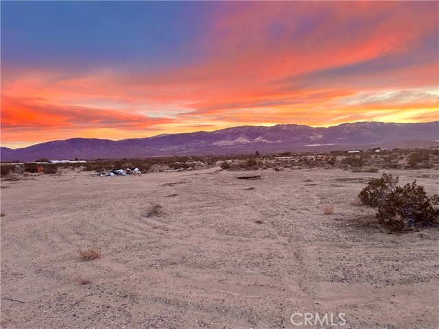 Detail Gallery Image 3 of 4 For 30 Rodeo, Lucerne Valley,  CA 92356 - – Beds | – Baths