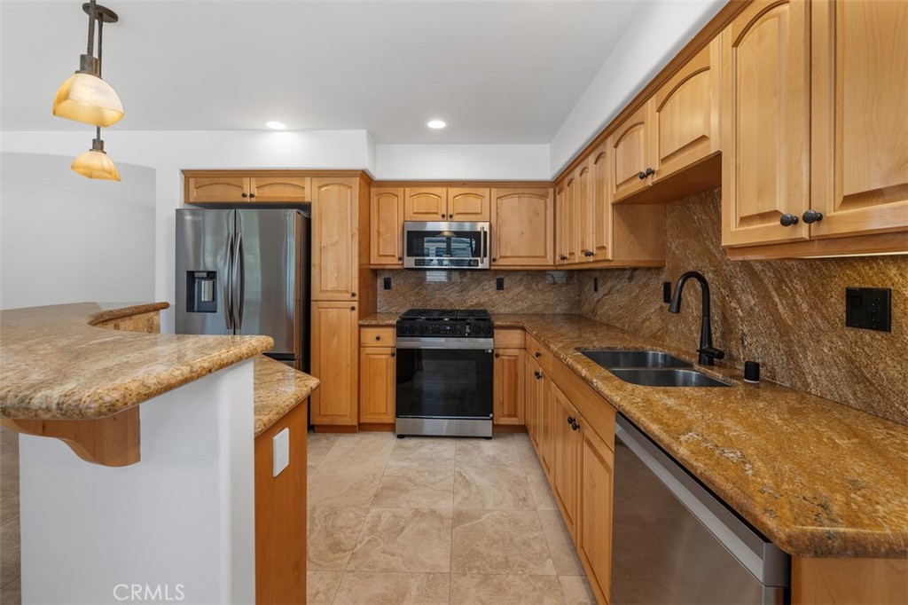 7540 Draper Ave - photo 12