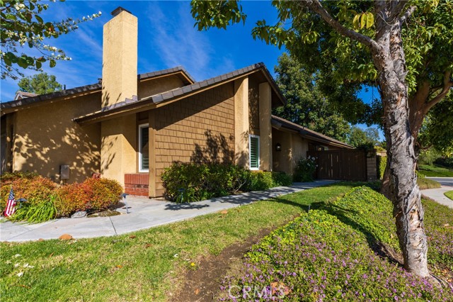 Detail Gallery Image 2 of 44 For 270 Creekwood Ct, Brea,  CA 92821 - 3 Beds | 2 Baths
