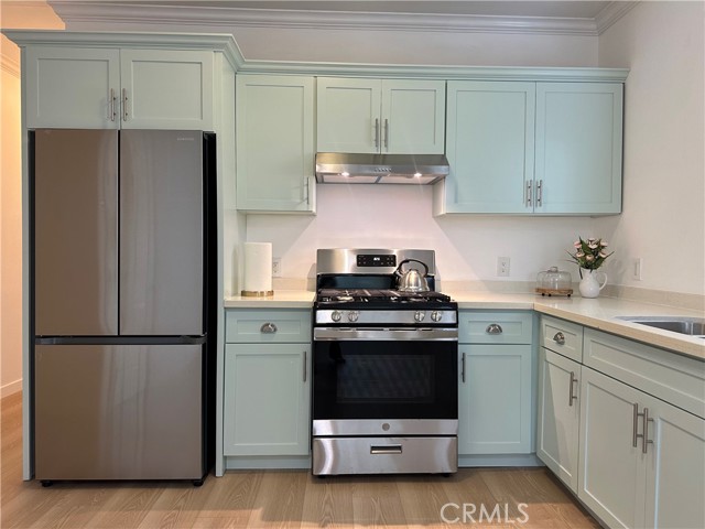 Front Image Thumbnail for CRDW26066226