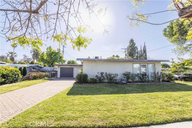 Detail Gallery Image 22 of 27 For 7761 Yarmouth Ave, Reseda,  CA 91335 - 3 Beds | 2 Baths