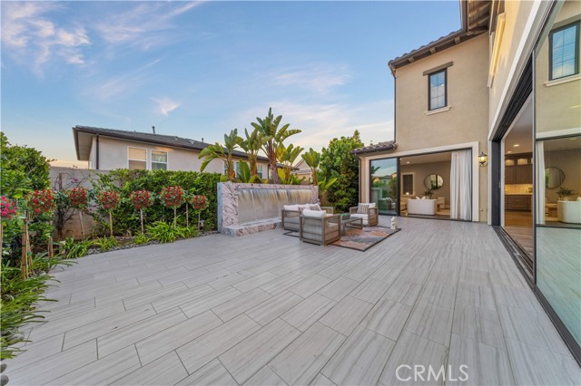 118 Interstellar, Irvine CA: https://media.crmls.org/medias/77b7dcd0-fdee-4703-a630-04c20dd15164.jpg