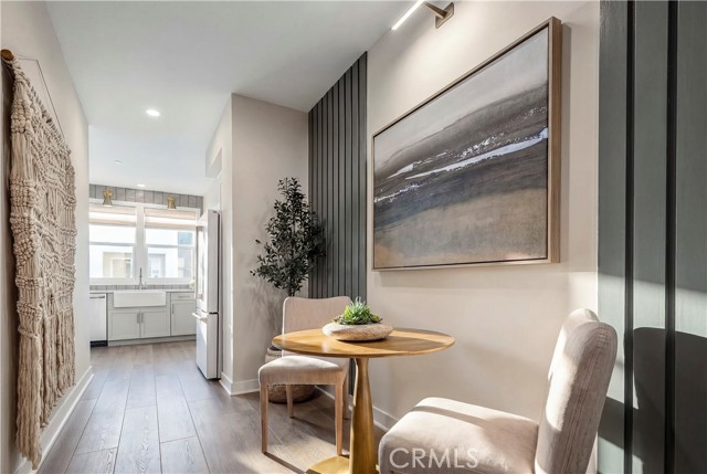 Detail Gallery Image 4 of 10 For 12720 Azure Way #29,  Hawthorne,  CA 90250 - 1 Beds | 1/1 Baths