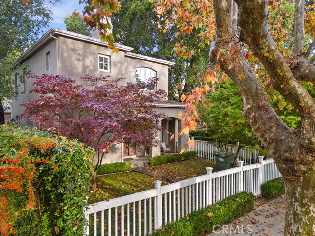 Detail Gallery Image 1 of 1 For 810 Partridge Ave, Menlo Park,  CA 94025 - 3 Beds | 2/1 Baths