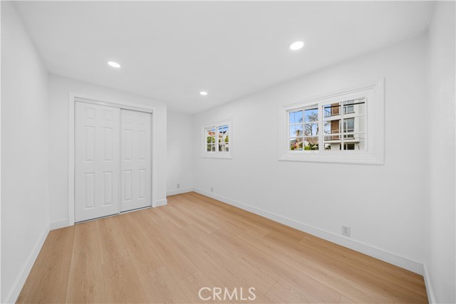 7116 Waring Avenue, Los Angeles CA: https://media.crmls.org/medias/77b81936-c3e7-4b8c-af71-49ce300cbd28.jpg