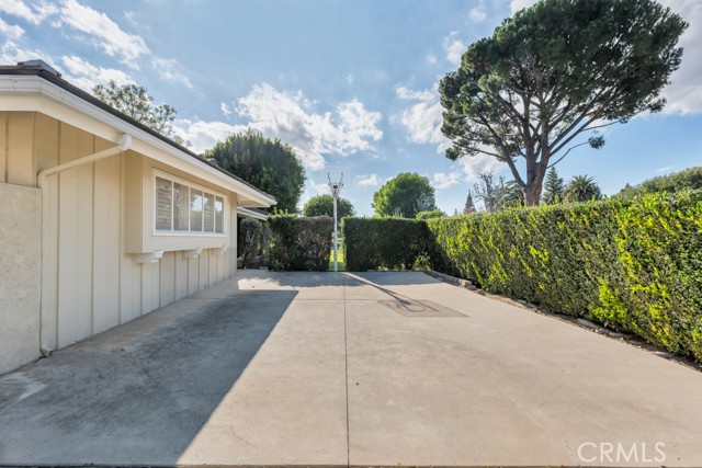 Detail Gallery Image 47 of 57 For 10132 Hadley, Northridge,  CA 91324 - 4 Beds | 3 Baths