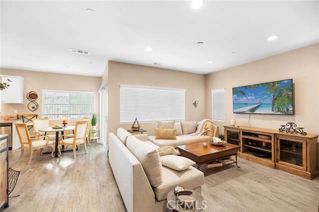 Detail Gallery Image 7 of 29 For 35366 White Camarillo Ln, Fallbrook,  CA 92028 - 3 Beds | 2/1 Baths