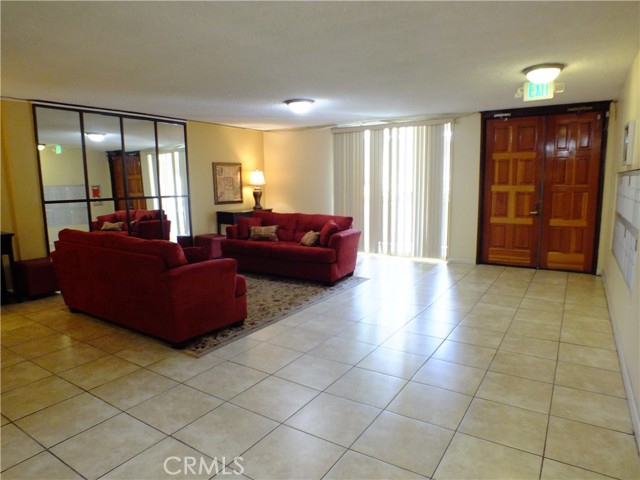 5339 Newcastle Avenue #205, Encino (los Angeles), CA, 91316 5339 Newcastle Avenue #205, Encino (los Angeles), CA, 91316