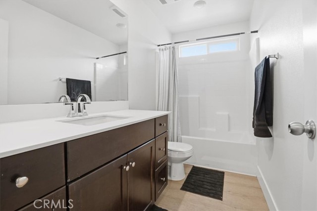 Detail Gallery Image 26 of 30 For 14219 Fir, Oak Hills,  CA 92344 - 4 Beds | 3 Baths