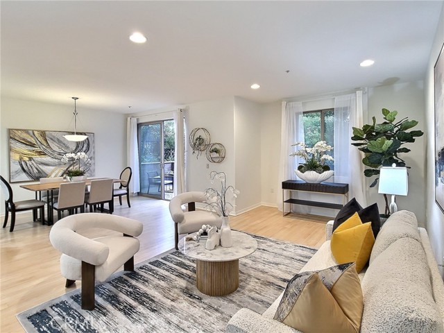 Detail Gallery Image 2 of 34 For 931 E Walnut St #206,  Pasadena,  CA 91106 - 2 Beds | 3 Baths