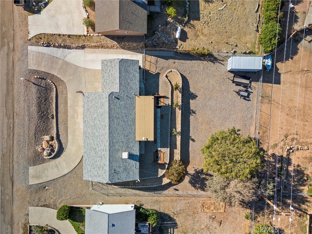 https://media.crmls.org/medias/77ba23d3-198c-4212-93fc-e6da3223c04e.jpg?preset=X-Large