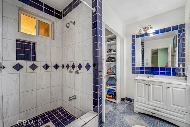 6324 Denver Avenue, Los Angeles CA: https://media.crmls.org/medias/77ba52ad-d75c-4604-9470-cb1537c9f9f5.jpg
