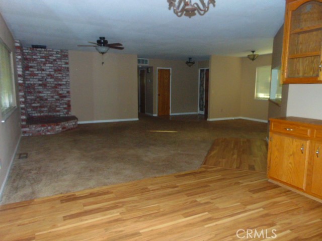 934 Kinder, Orland CA: https://media.crmls.org/medias/77bbc8cb-18b9-4dc1-9bb8-b82795abbff3.jpg