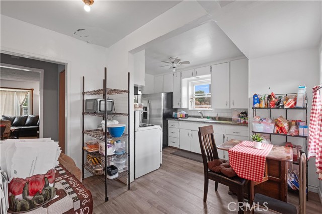 1040 E 67th Street, Long Beach CA: https://media.crmls.org/medias/77bc9e57-e551-4963-8c4f-71775106db5f.jpg