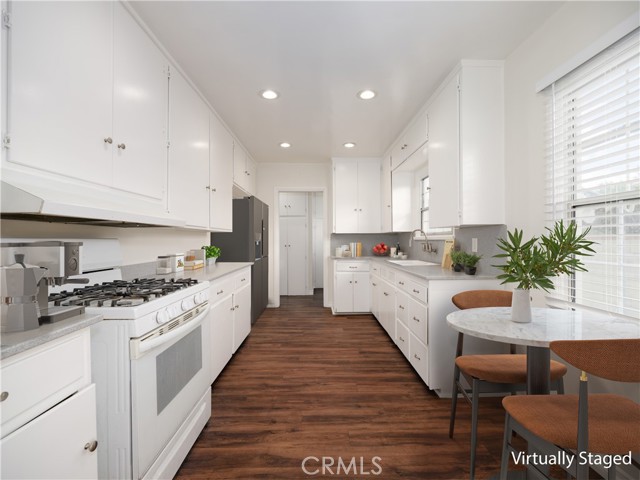 Detail Gallery Image 7 of 58 For 1238 N College, Ontario,  CA 91764 - 3 Beds | 2 Baths