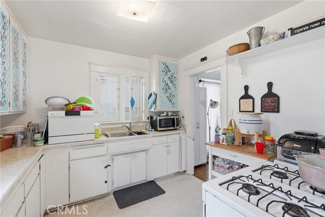 922 S PCH Kitchen 922 S PCH Kitchen