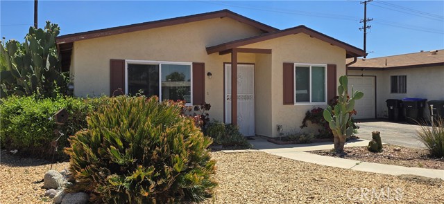 Detail Gallery Image 3 of 18 For 1871 Calle Pasito, Hemet,  CA 92545 - 2 Beds | 1 Baths
