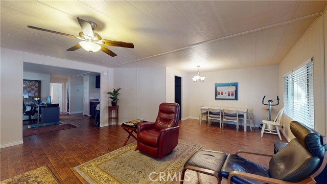 Detail Gallery Image 11 of 31 For 3595 Santa Fe Ave #214,  Long Beach,  CA 90810 - 2 Beds | 2 Baths