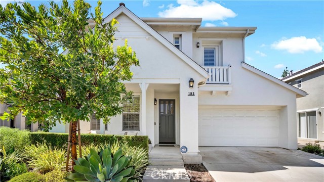 Detail Gallery Image 2 of 8 For 183 Kingswood, Irvine,  CA 92620 - 4 Beds | 2/1 Baths