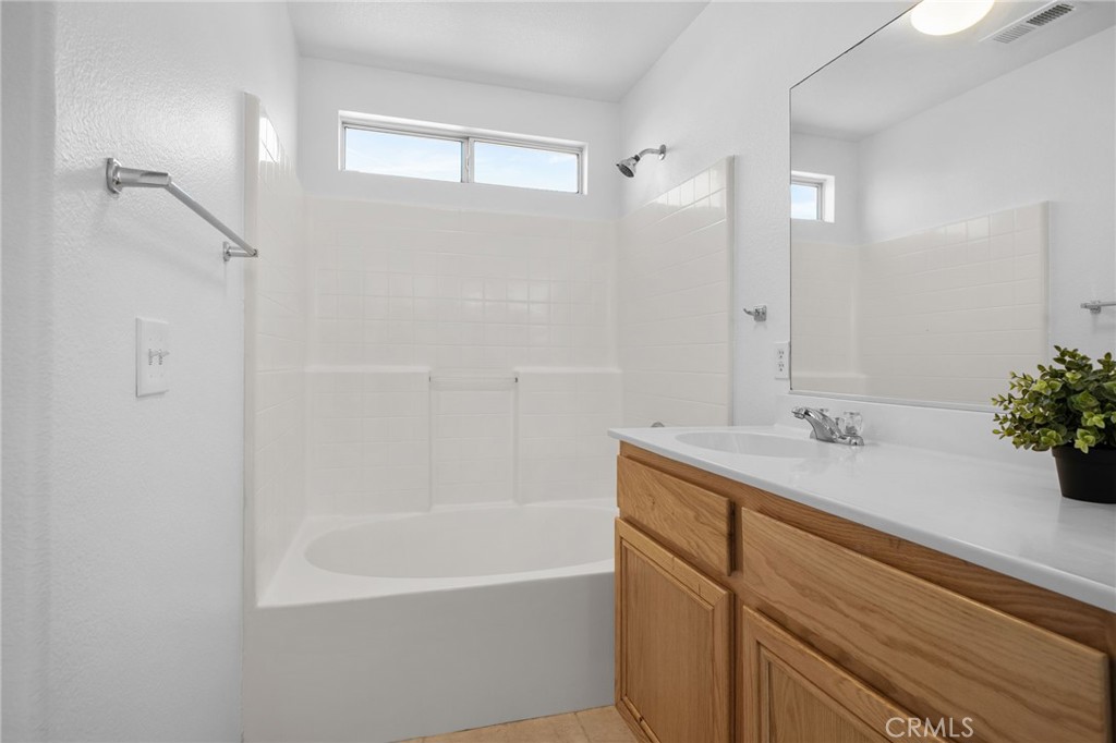 MLS #IG25273275 image #25