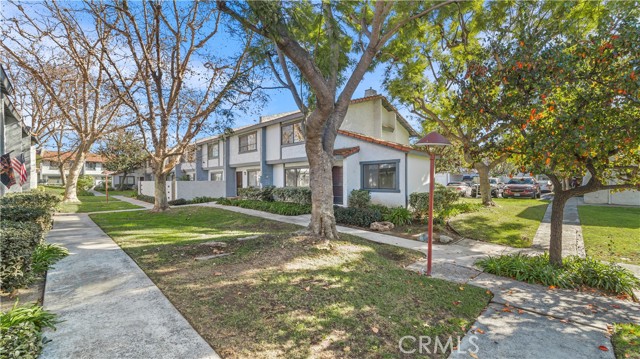 Detail Gallery Image 22 of 29 For 1910 W Palmyra Ave #94,  Orange,  CA 92868 - 4 Beds | 2/1 Baths