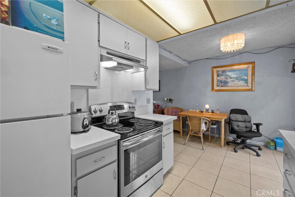 MLS #OC25228482 image #11