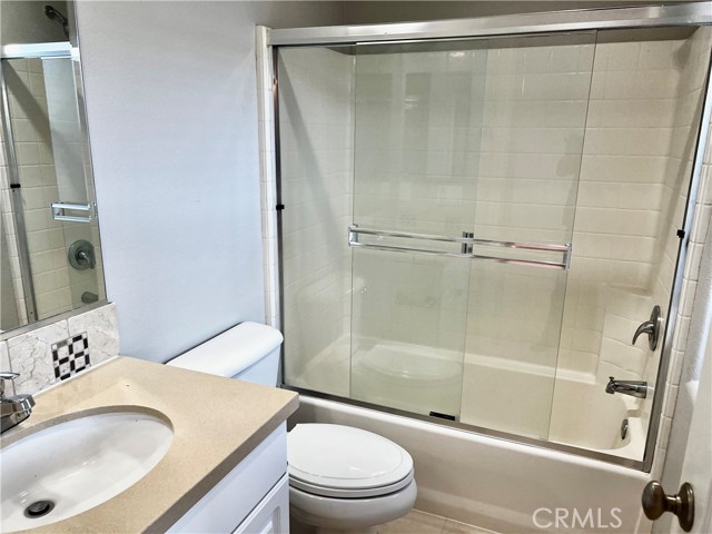 Detail Gallery Image 9 of 19 For 376 Aviator, Tustin,  CA 92782 - 3 Beds | 3/1 Baths