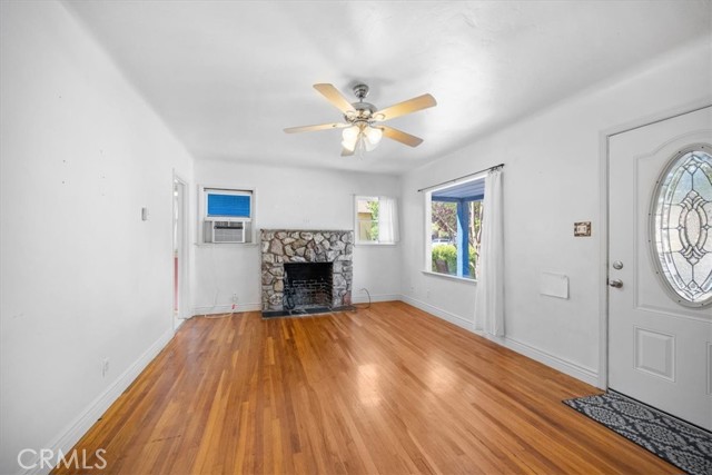 2020 Oak Street, Paso Robles CA: https://media.crmls.org/medias/77c0f1b4-c7f1-46ad-848c-0c59fd017f10.jpg