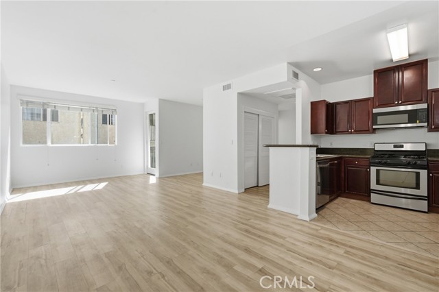 Front Image Thumbnail for CROC26057612