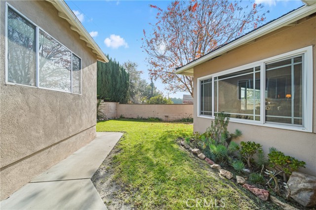 Detail Gallery Image 38 of 51 For 1021 East Ave, Burbank,  CA 91504 - 2 Beds | 2/1 Baths