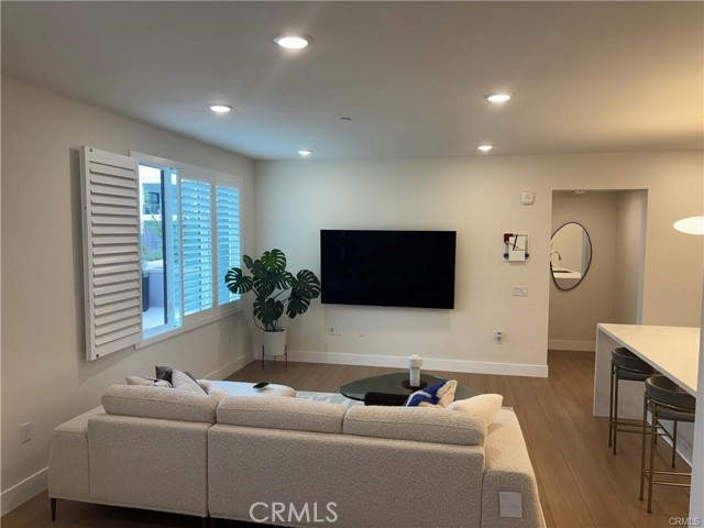 Detail Gallery Image 3 of 12 For 16175 Dawn Way #108,  Tustin,  CA 92782 - 1 Beds | 1/1 Baths