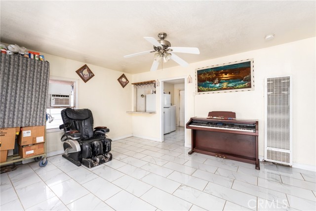 Detail Gallery Image 12 of 32 For 18335 Pearmain St, Adelanto,  CA 92301 - 2 Beds | 1 Baths