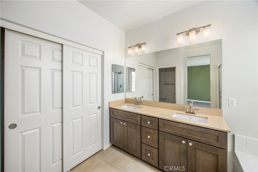 MLS #IV25181064 img 30