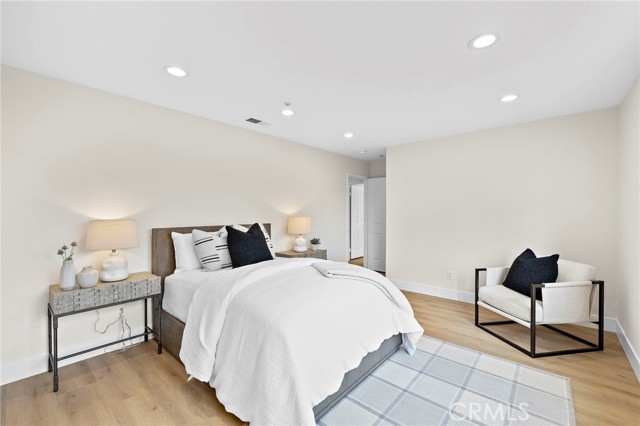 Detail Gallery Image 44 of 62 For 17 Rhode Island, Irvine,  CA 92606 - 5 Beds | 3 Baths