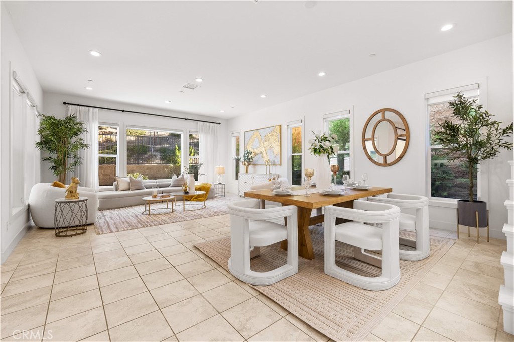 MLS #OC25251209 image #8