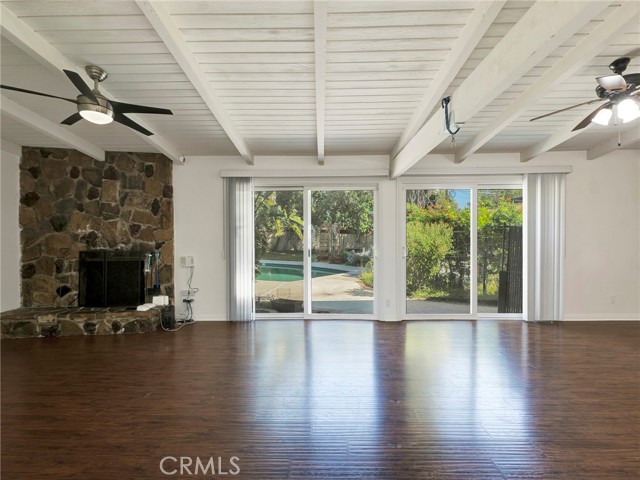 Detail Gallery Image 14 of 59 For 10918 Reseda, Porter Ranch,  CA 91326 - 3 Beds | 2 Baths