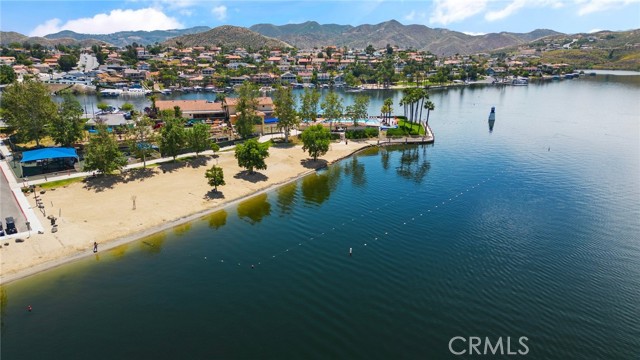Detail Gallery Image 39 of 42 For 22244 Treasure Island Dr #5,  Canyon Lake,  CA 92587 - 2 Beds | 2 Baths