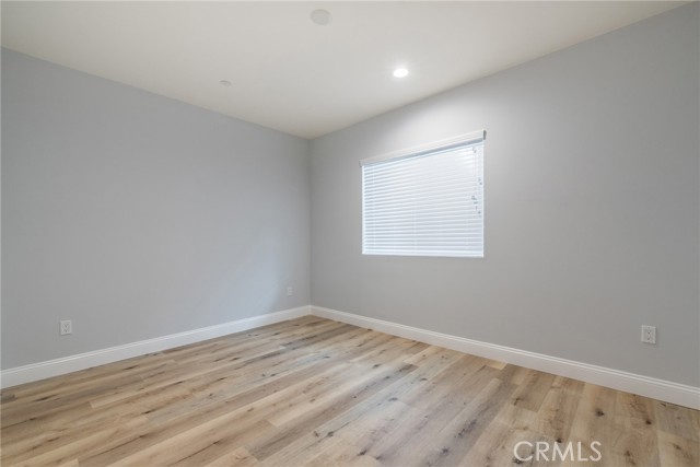 Detail Gallery Image 21 of 37 For 2340 Montrose Ave #203,  Montrose,  CA 91020 - 3 Beds | 2 Baths