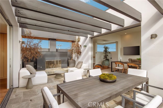 324 17th, Manhattan Beach, California 90266, 4 Bedrooms Bedrooms, 0 ,5 BathroomsBathrooms,Residential,For Sale,17th,0,SB26133569