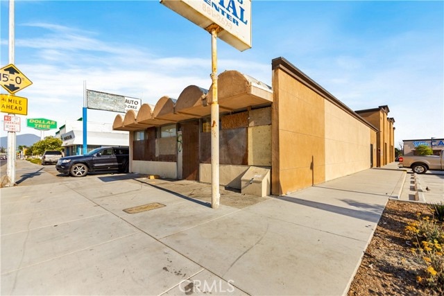 1081 W Highland Avenue, San Bernardino, California 92405, ,Commercial Lease,For Rent,1081 W Highland Avenue,CRCV24140095