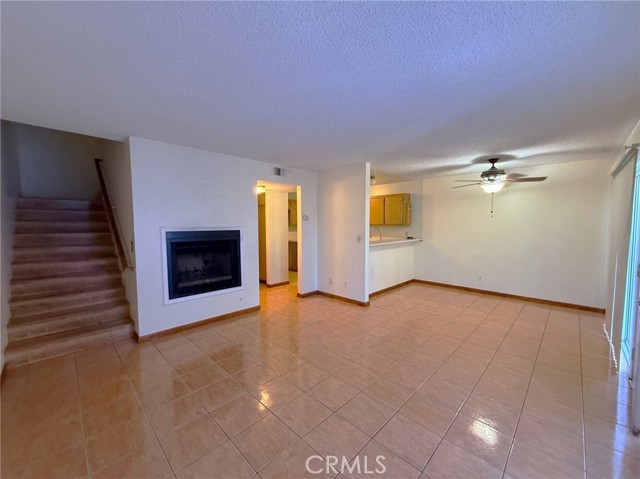 Detail Gallery Image 6 of 21 For 8939 Gallatin Rd #123,  Pico Rivera,  CA 90660 - 3 Beds | 2/1 Baths