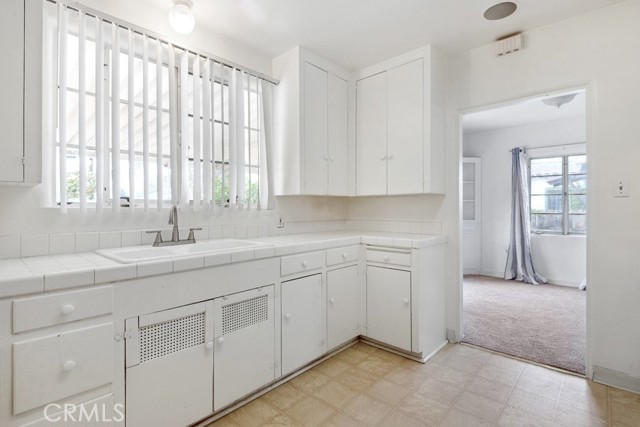 331 W 25th Street, San Bernardino CA: https://media.crmls.org/medias/77c7ec8a-f22c-4371-91b2-01aced89a680.jpg