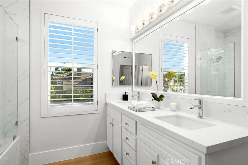 MLS #OC25264699 image #15